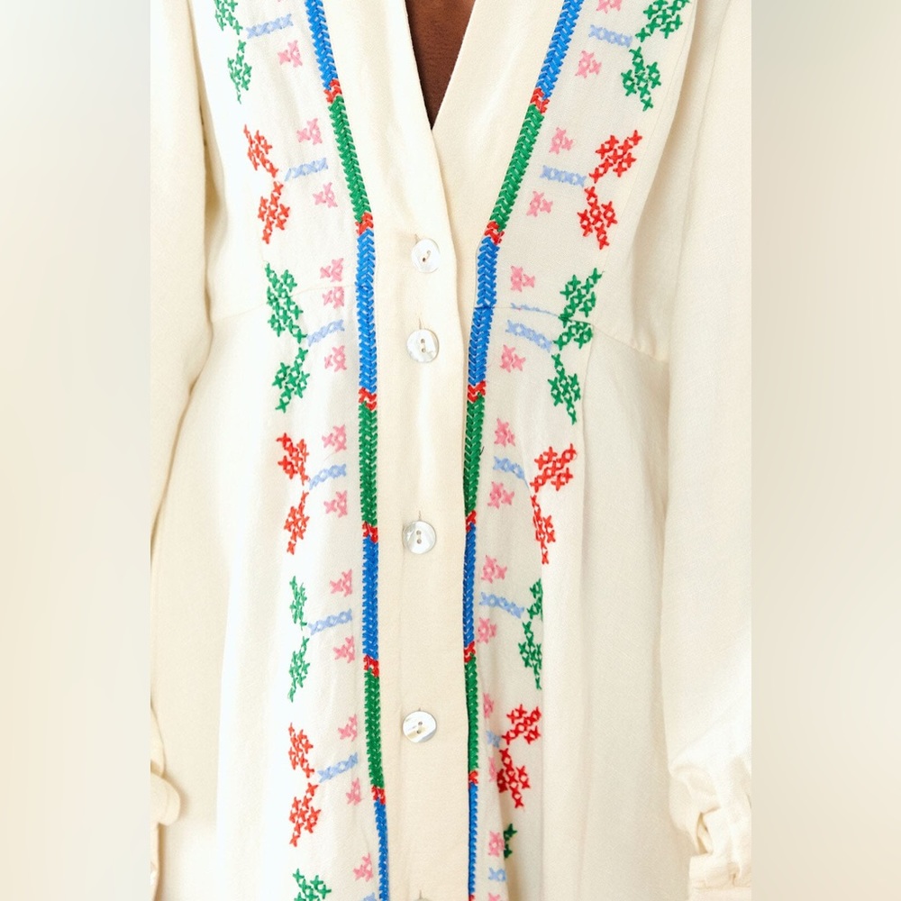 FARM Rio Embroidered White Maxi Dress with Multicolor Trim - Picture 7 of 16
